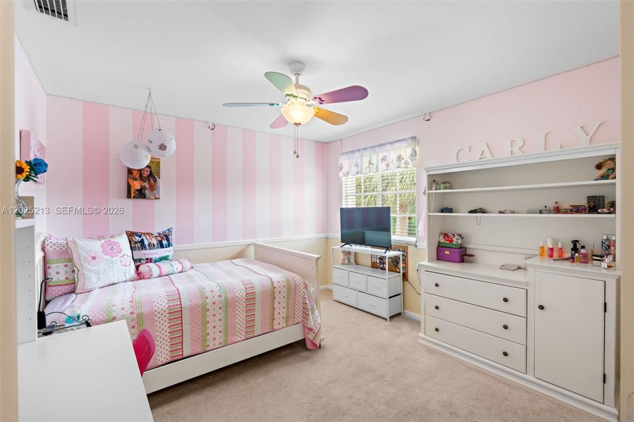 116 Berenger Walk, Royal Palm Beach, FL 33414 Photo