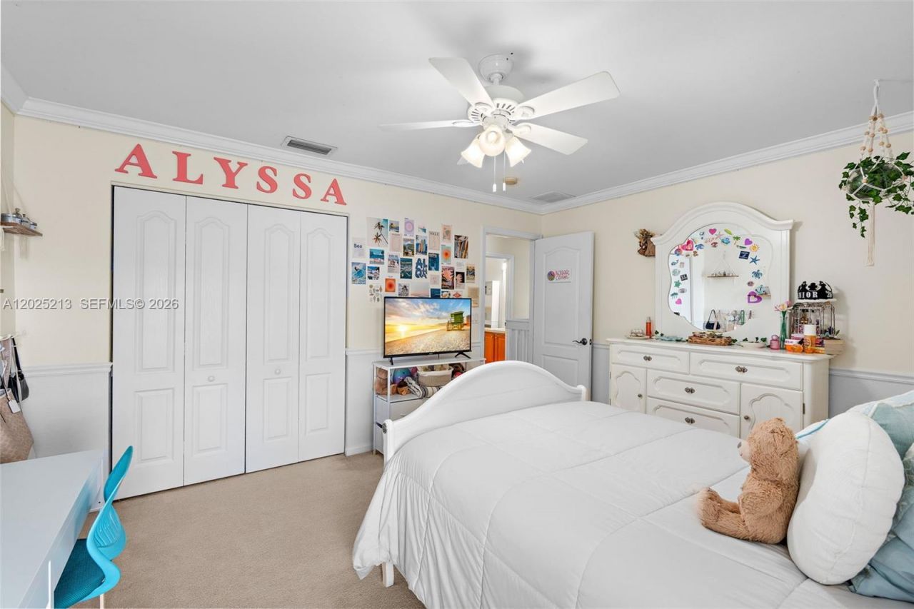 116 Berenger Walk, Royal Palm Beach, FL 33414 Photo