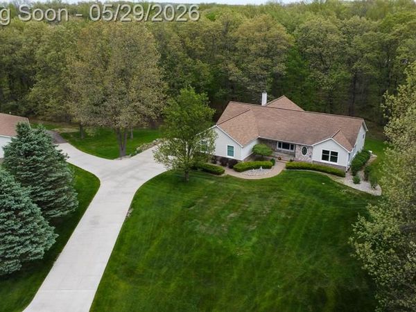 321 Elio, Highland Twp, MI 48357