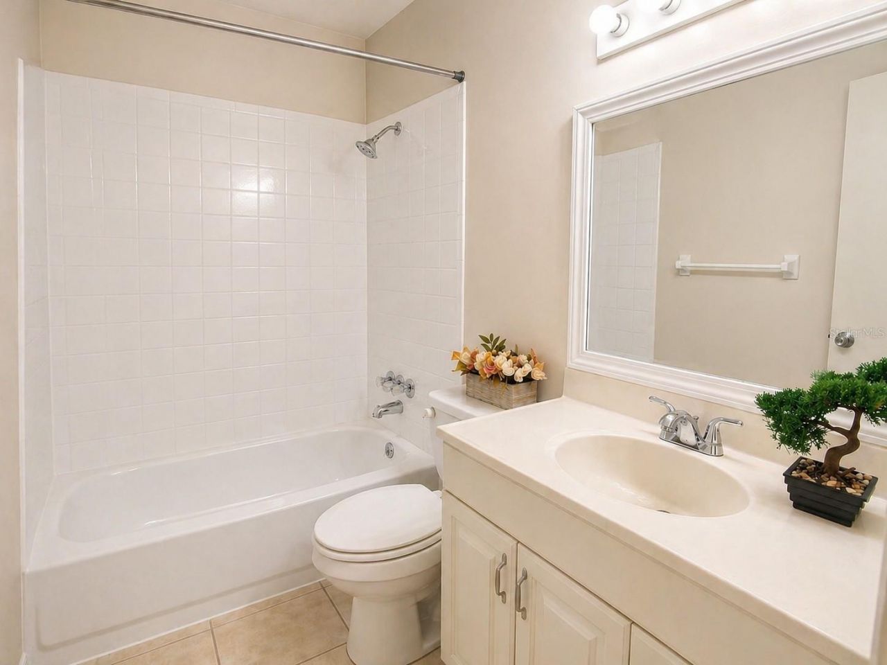 1044 82nd Terrace N, Unit 1044C, Saint Petersburg, FL 33702 Photo