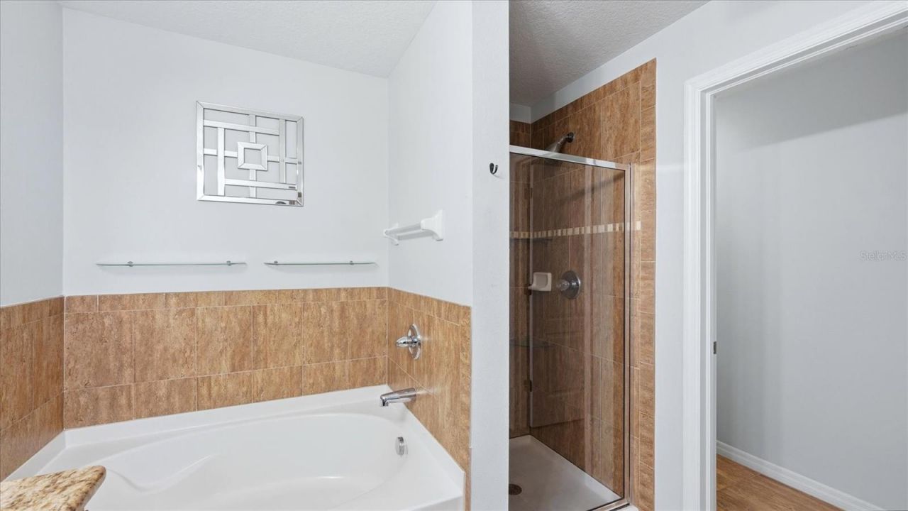 5666 Aaron Court, Sarasota, FL 34232 Photo