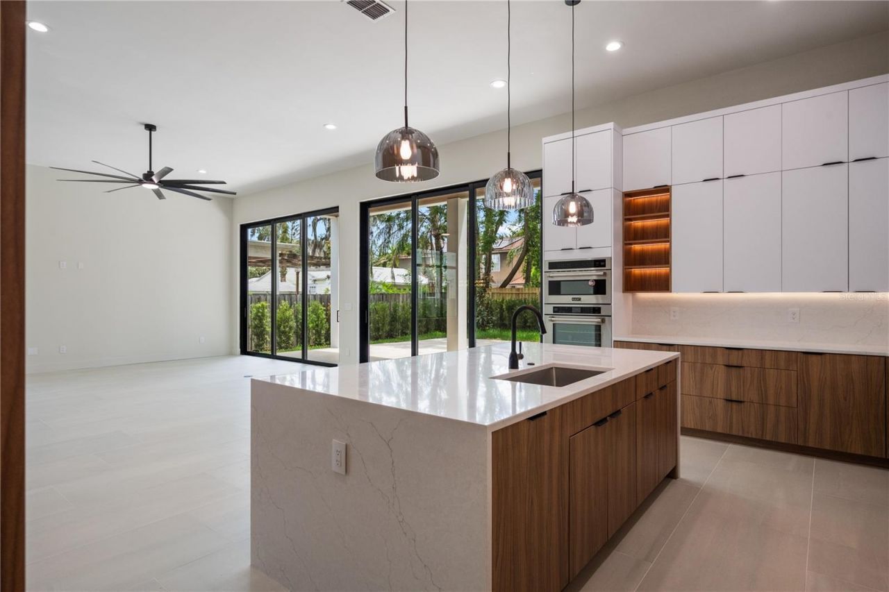 737 N Summerlin Avenue, Orlando, FL 32803 Photo