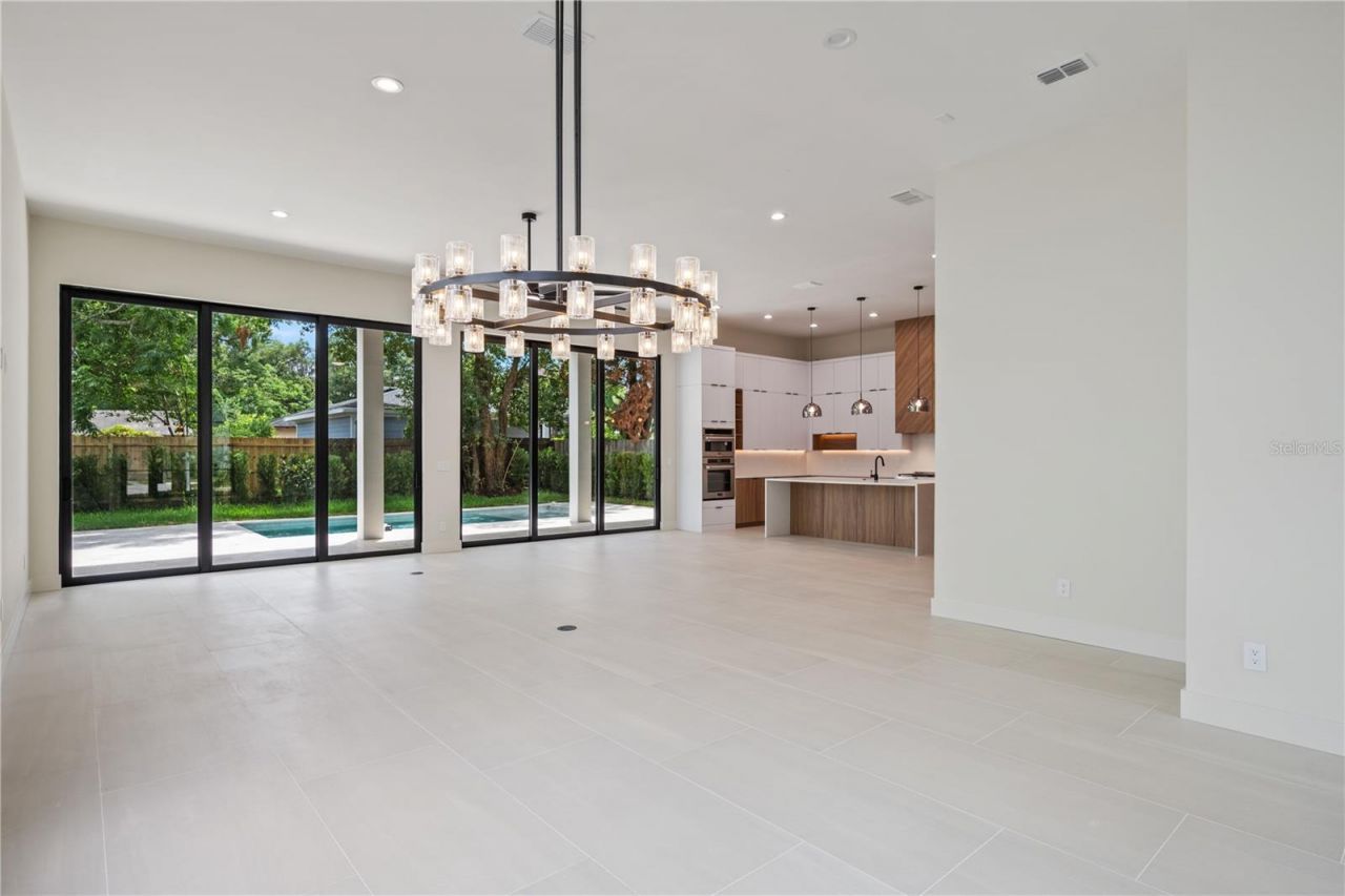 737 N Summerlin Avenue, Orlando, FL 32803 Photo