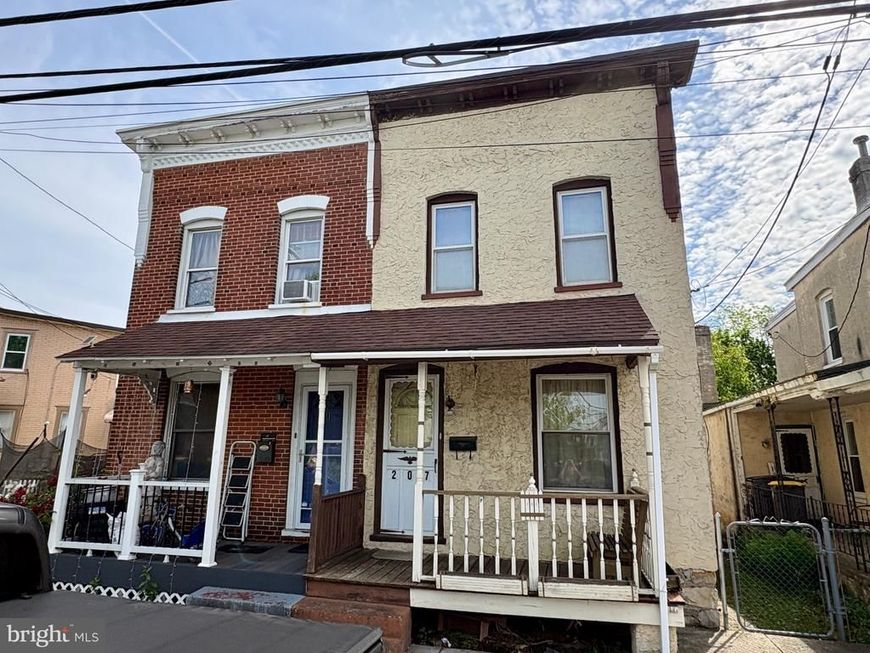 207 Chestnut Street, Downingtown, PA 19335 Main Photo