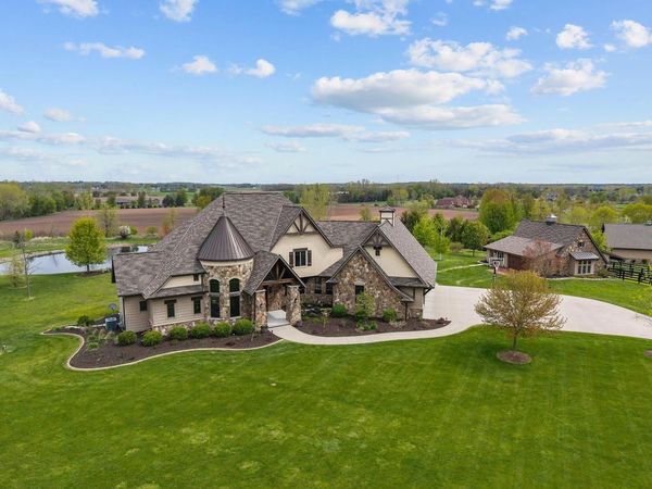 W3642 EQUESTRIAN TRAIL, Freedom, WI 54913