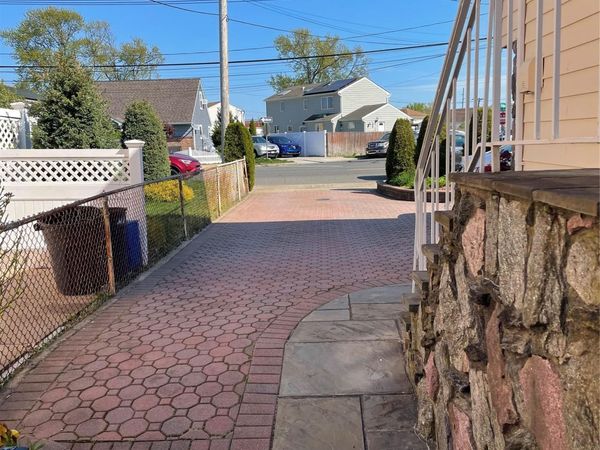554 Long Beach Road , Island Park, NY 11558