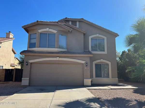 1385 E BETSY Lane, Gilbert, AZ 85296