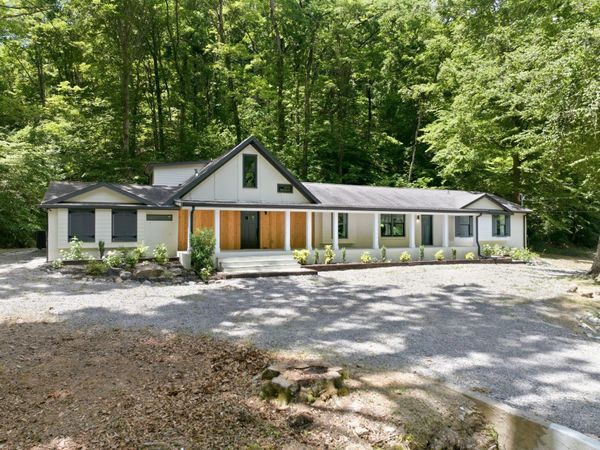 1032 Paint Pony Trl , Pegram, TN 37143