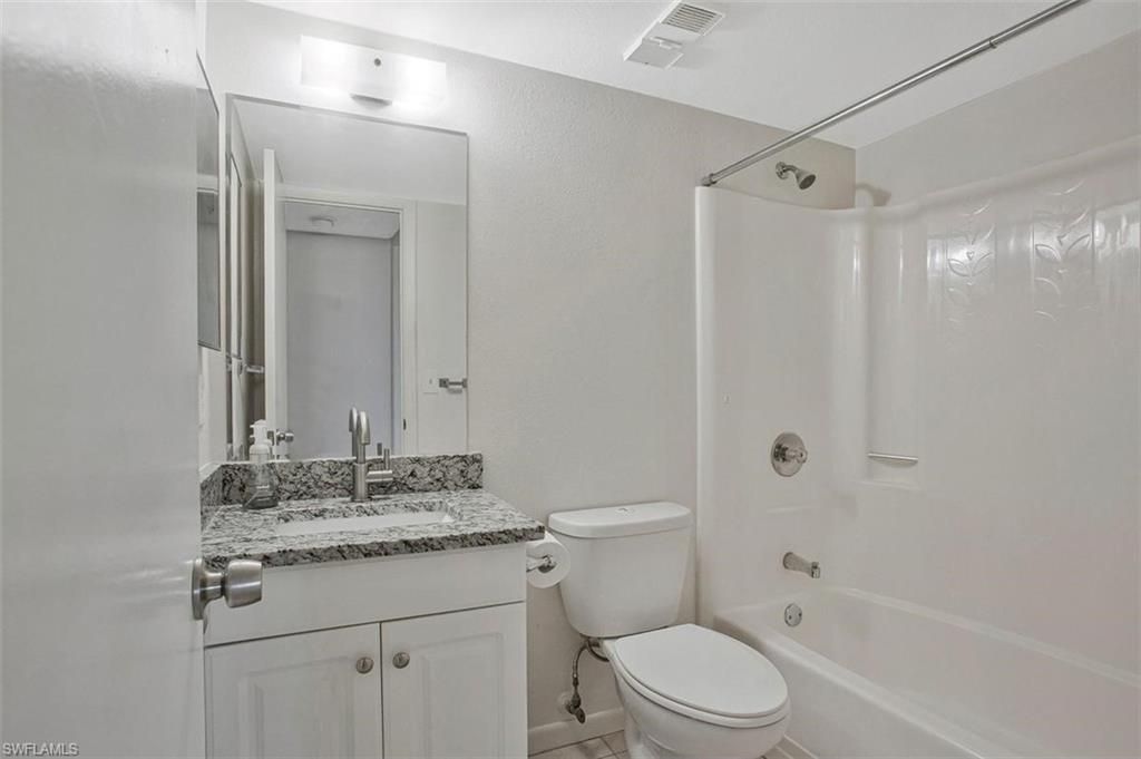 4306 27th Ct Sw, Unit 102, Naples, FL 34116 Photo