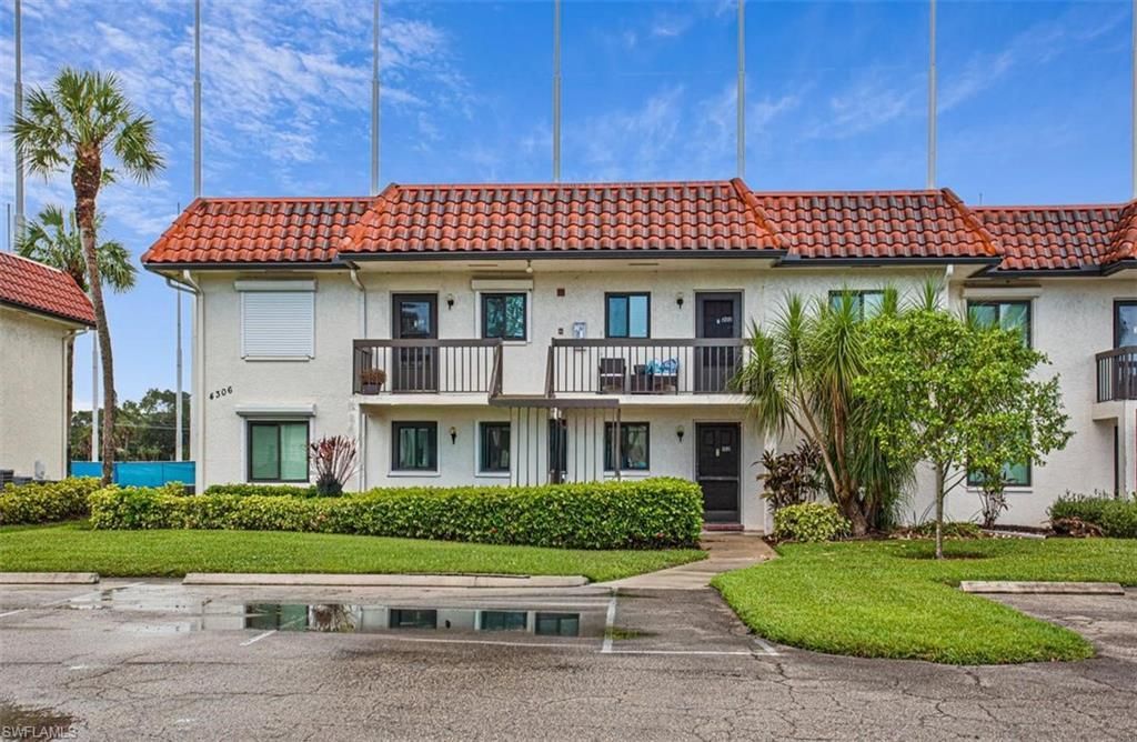 4306 27th Ct Sw, Unit 102, Naples, FL 34116 Photo