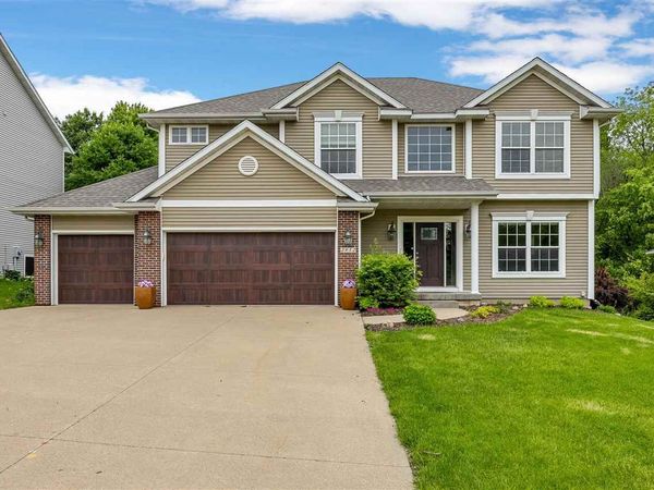 2812 Broken Woods Drive, Coralville, IA 52241