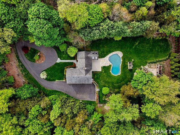 49 Mollbrook, Wilton, CT 06897