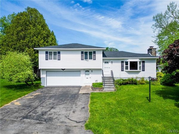 810 Hillview Drive , Herkimer, NY 13350