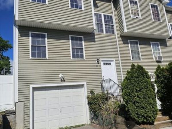 40 Merrick St, Unit A, Worcester, MA 01609