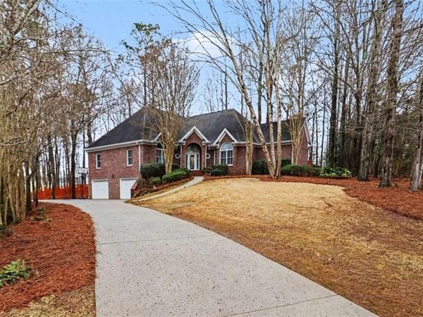 30 Couples Court , Newnan, GA 30265