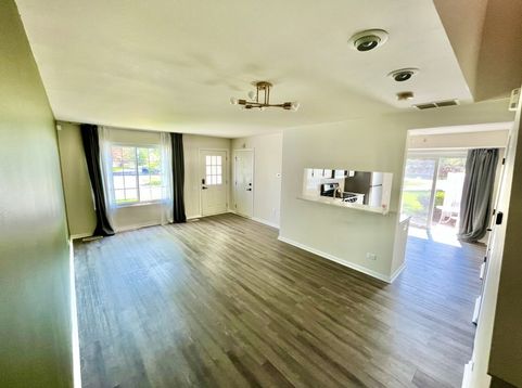 Main Photo