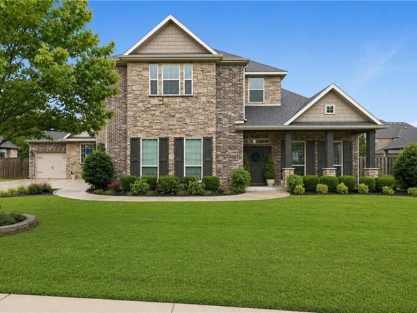6107 28th Street , Rogers, AR 72758
