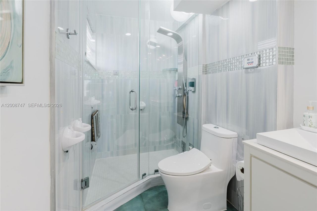 2625 Collins Ave, Unit 803, Miami Beach, FL 33140 Photo