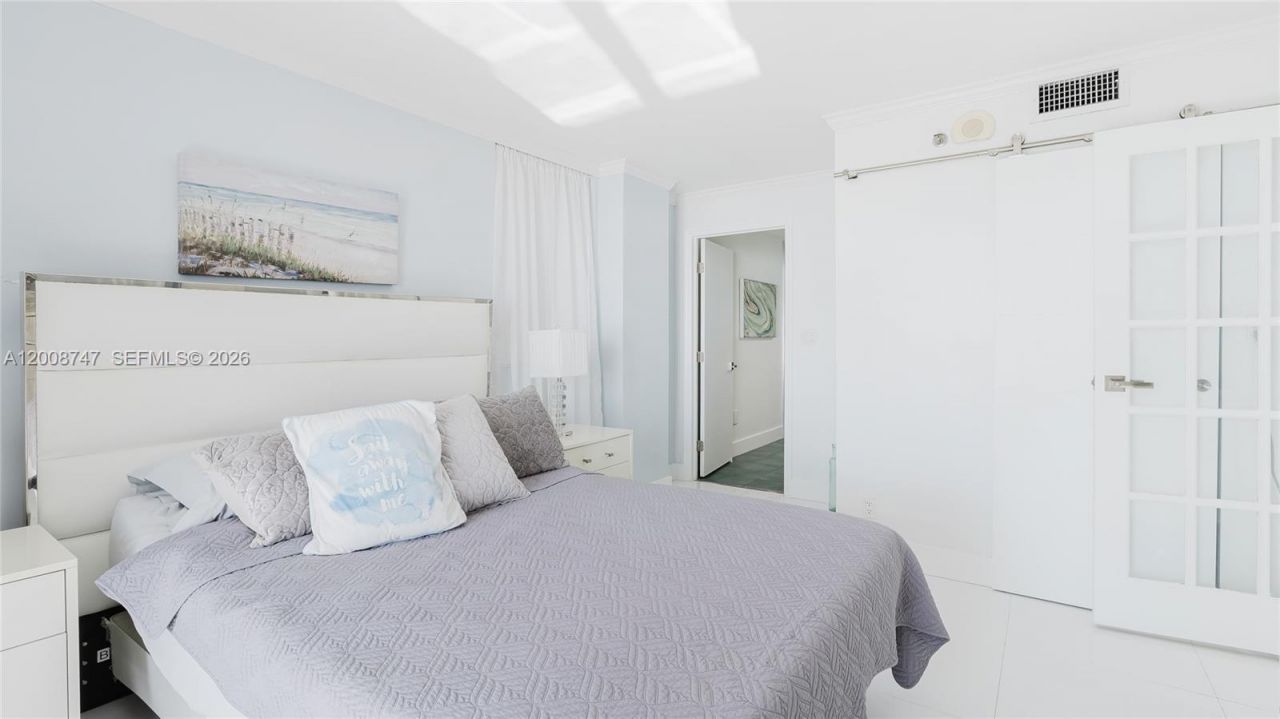 2625 Collins Ave, Unit 803, Miami Beach, FL 33140 Photo