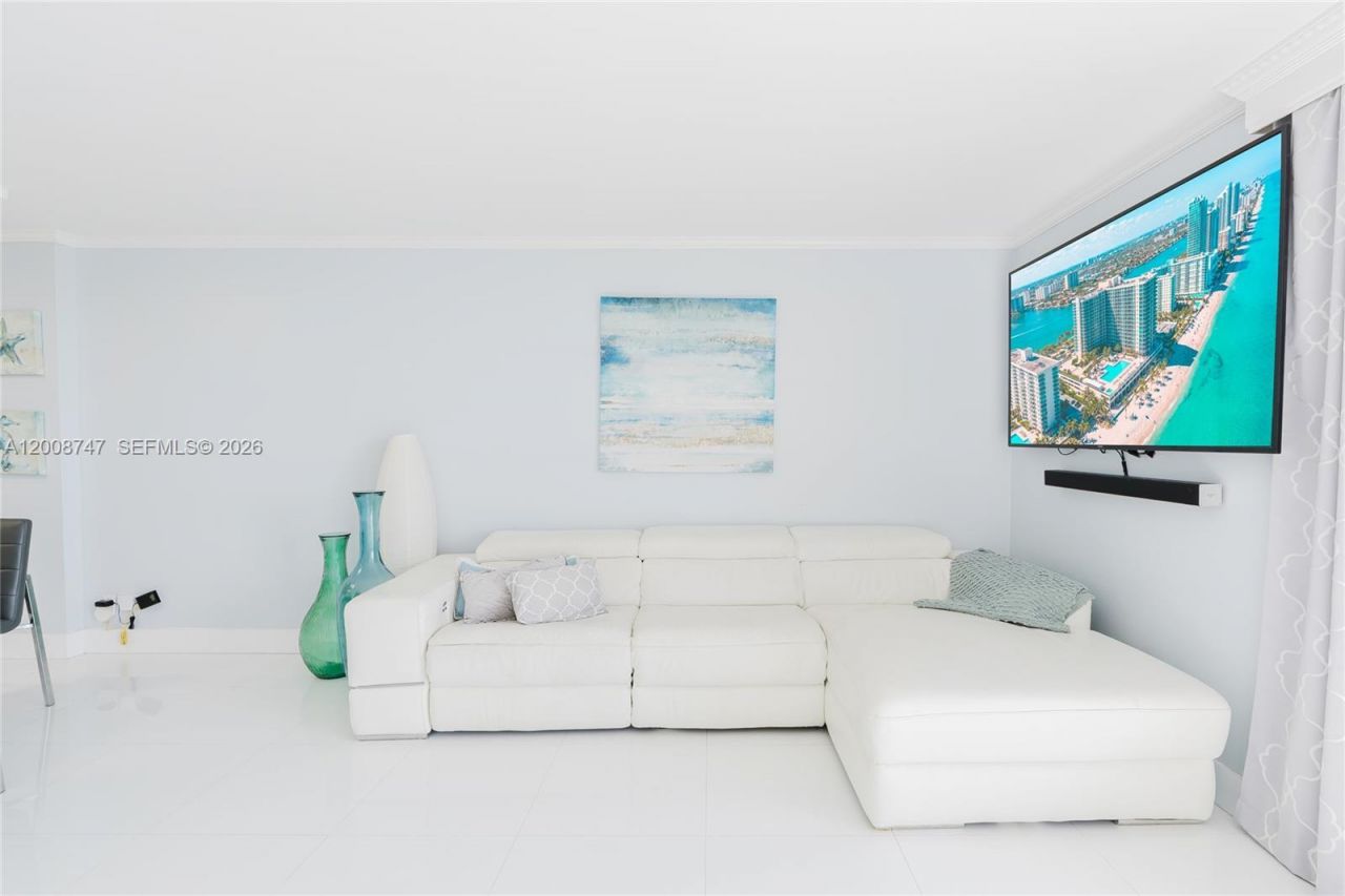 2625 Collins Ave, Unit 803, Miami Beach, FL 33140 Photo