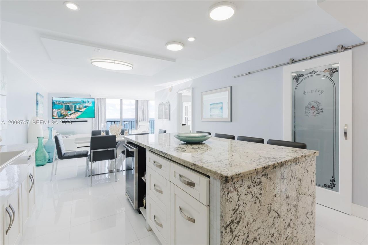 2625 Collins Ave, Unit 803, Miami Beach, FL 33140 Photo