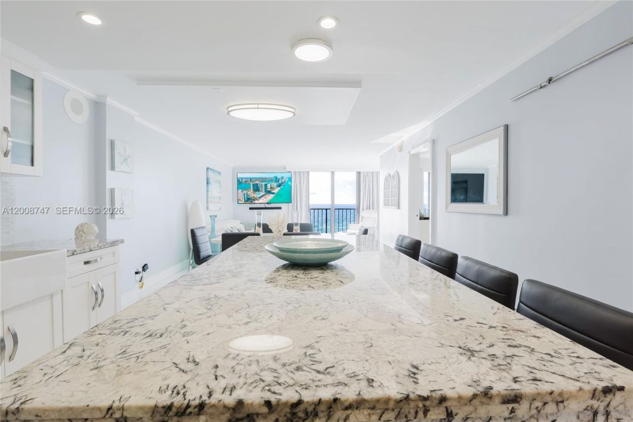 2625 Collins Ave, Unit 803, Miami Beach, FL 33140 Photo