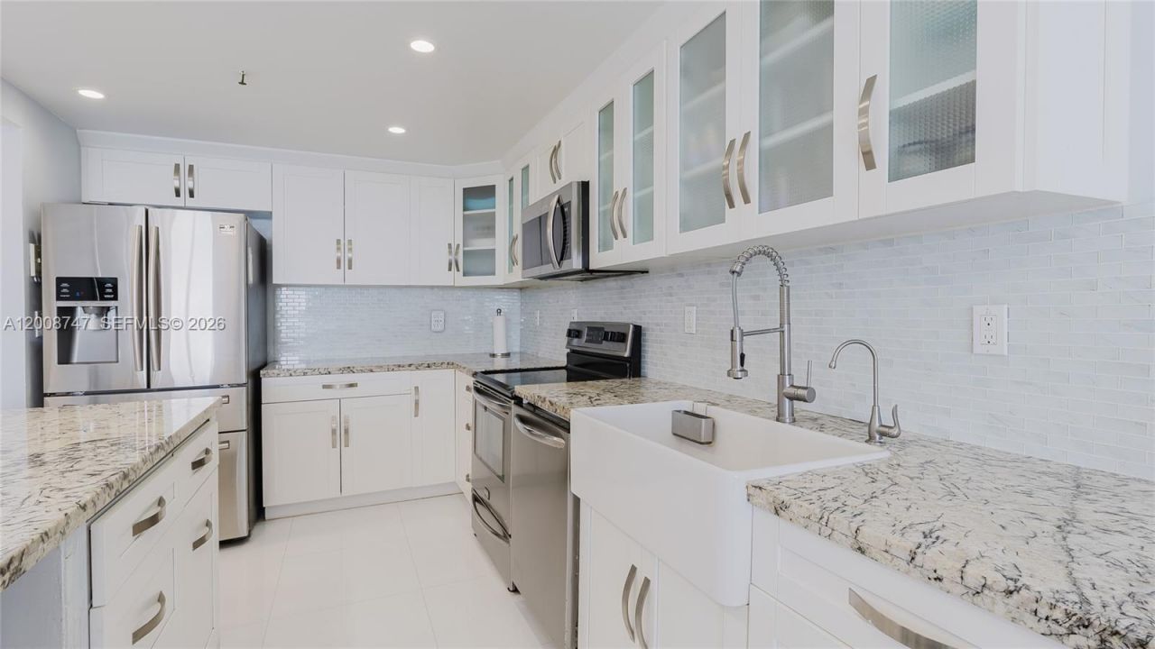 2625 Collins Ave, Unit 803, Miami Beach, FL 33140 Photo