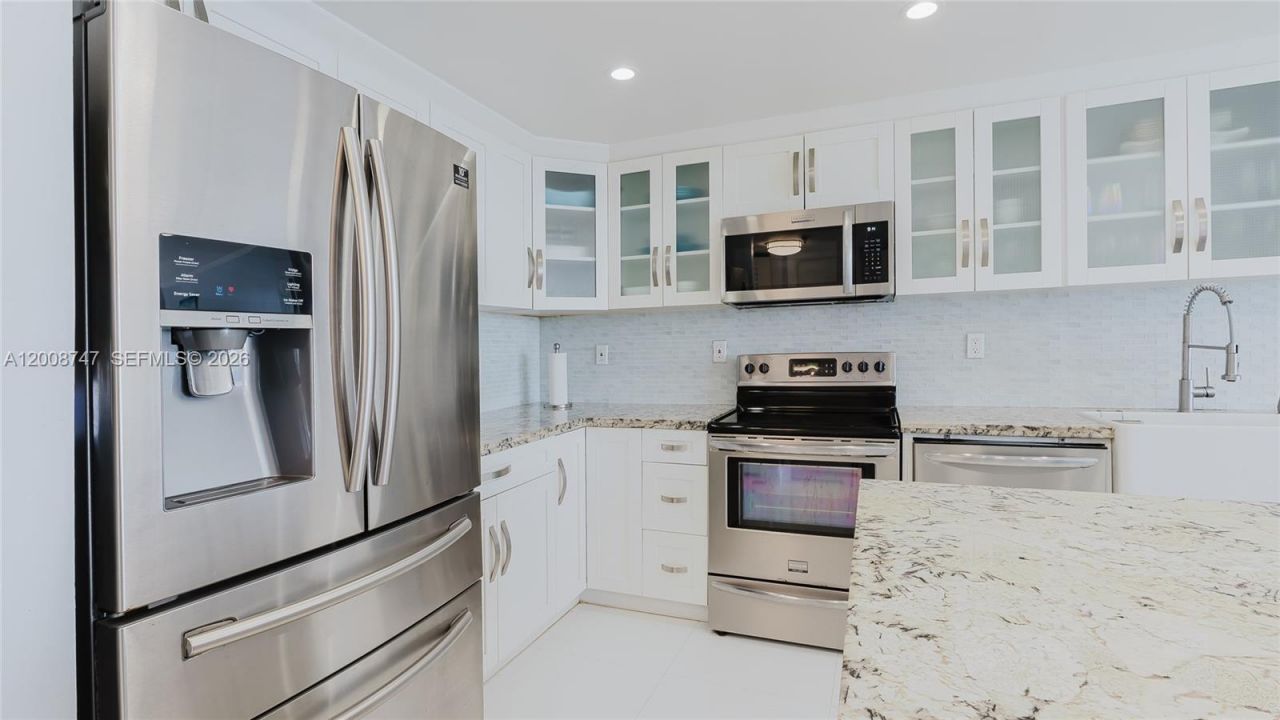 2625 Collins Ave, Unit 803, Miami Beach, FL 33140 Photo