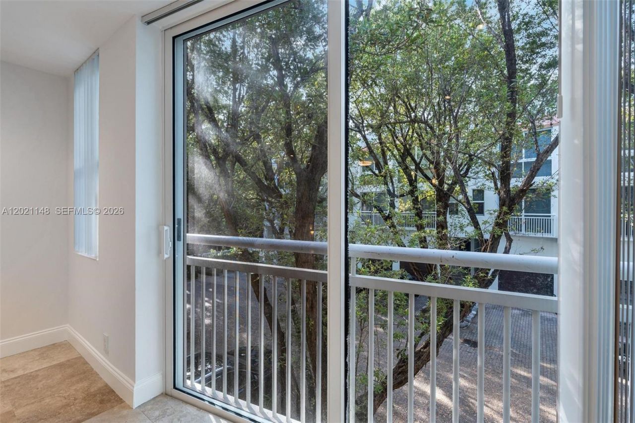 325 Meridian Ave, Unit 5, Miami Beach, FL 33139 Photo