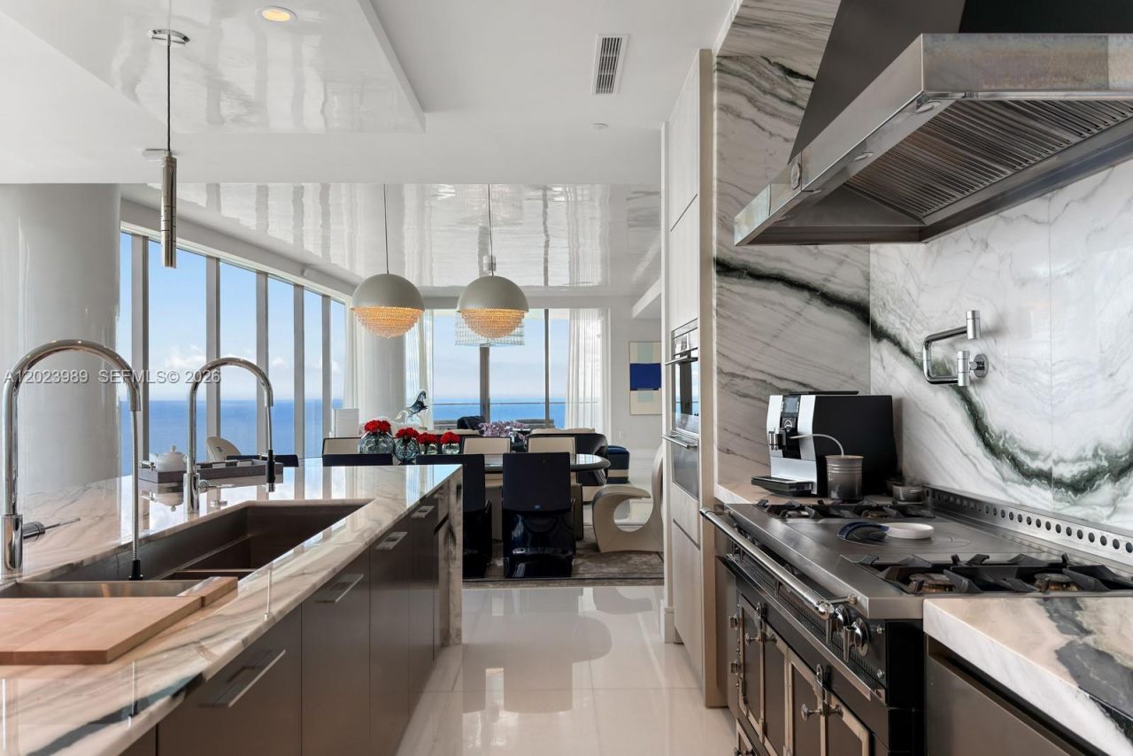 17975 Collins Ave , Unit N-4602, Sunny Isles Beach, FL 33160 Photo