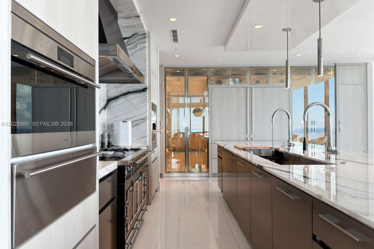 17975 Collins Ave , Unit N-4602, Sunny Isles Beach, FL 33160 Photo