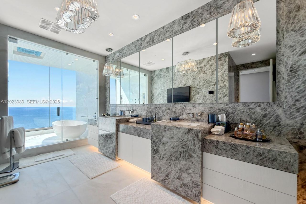 17975 Collins Ave , Unit N-4602, Sunny Isles Beach, FL 33160 Photo