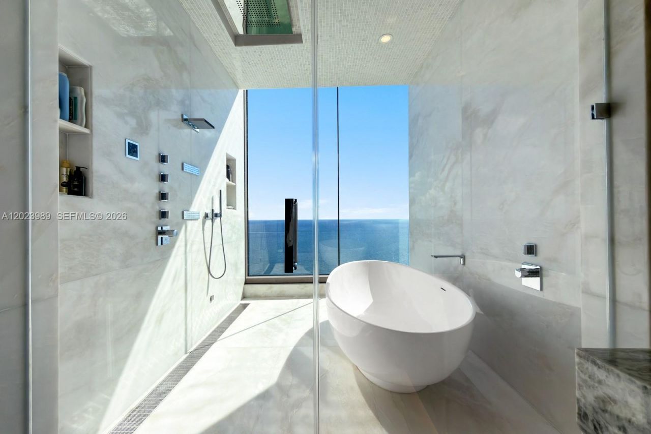 17975 Collins Ave , Unit N-4602, Sunny Isles Beach, FL 33160 Photo