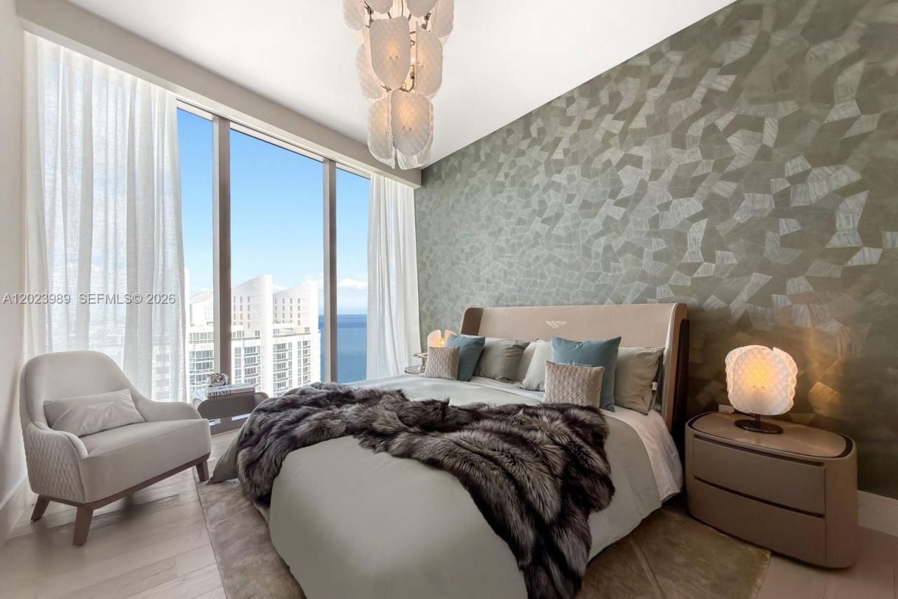 17975 Collins Ave, Unit N-4602, Sunny Isles Beach, FL 33160 Photo