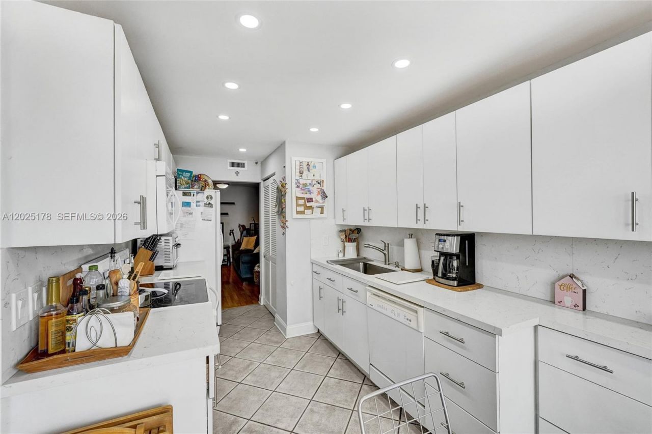 1201 S Ocean Dr, Unit 609S, Hollywood, FL 33019 Photo