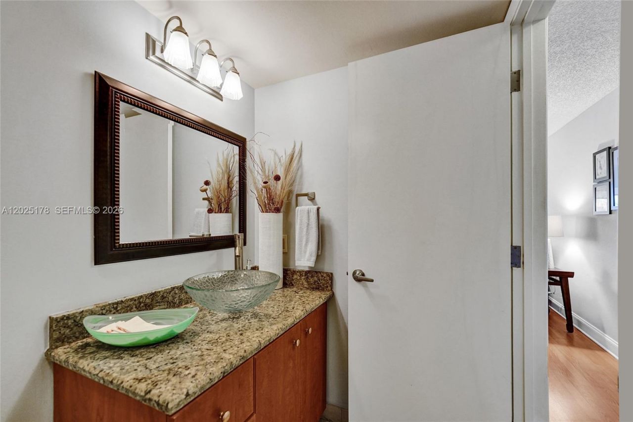 1201 S Ocean Dr, Unit 609S, Hollywood, FL 33019 Photo
