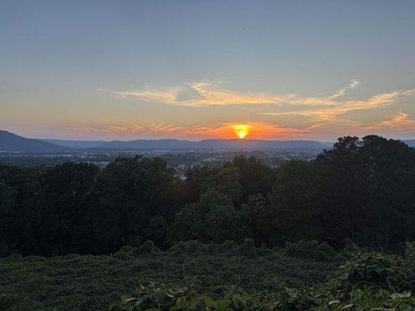 31 N Crest Road, Chattanooga, TN 37404