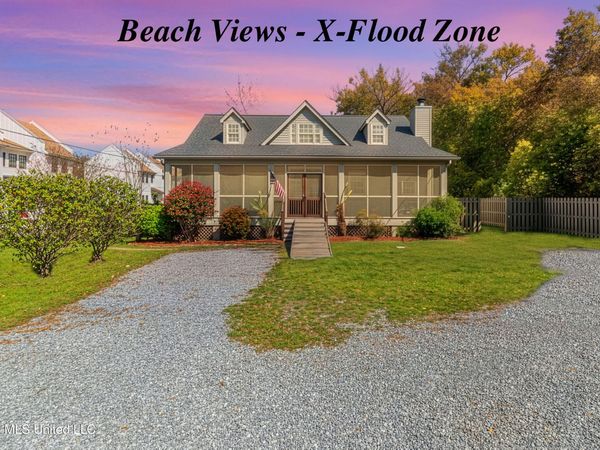 114 Menge Avenue, Pass Christian, MS 39571