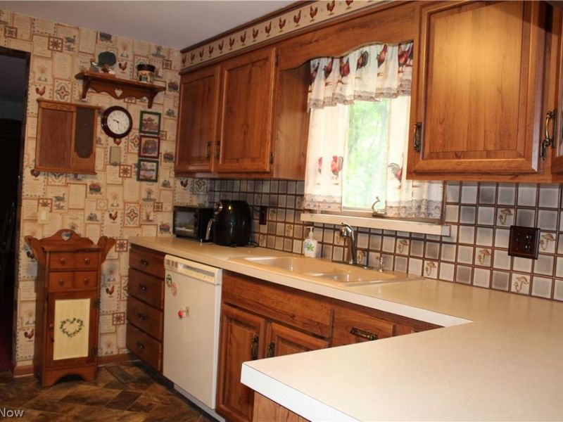 4110 Paris Avenue SE, Minerva, OH 44657 Photo 10