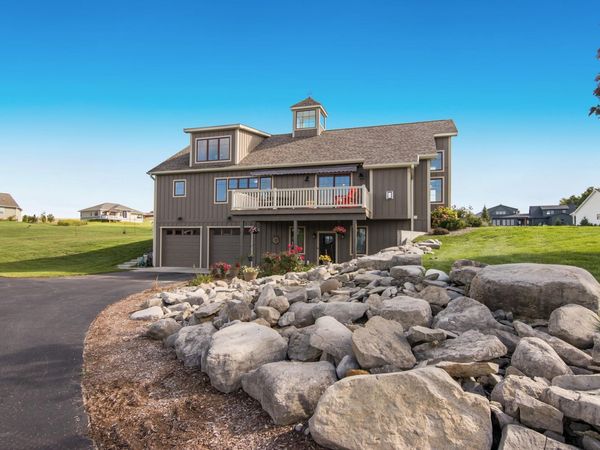 4740 Water View Drive E, Lake Leelanau, MI 49653