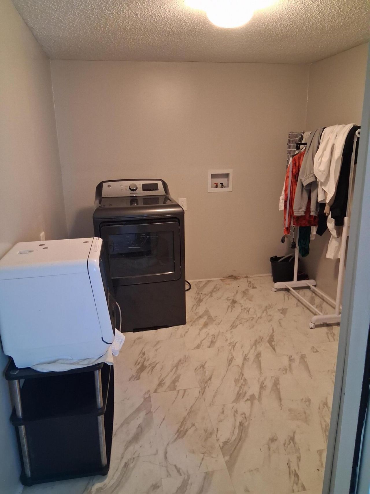 367 Emerald Street Photo 7