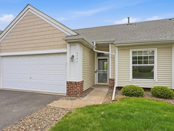 5792 Prairie Ridge Drive, Unit 182, Shoreview, MN 55126