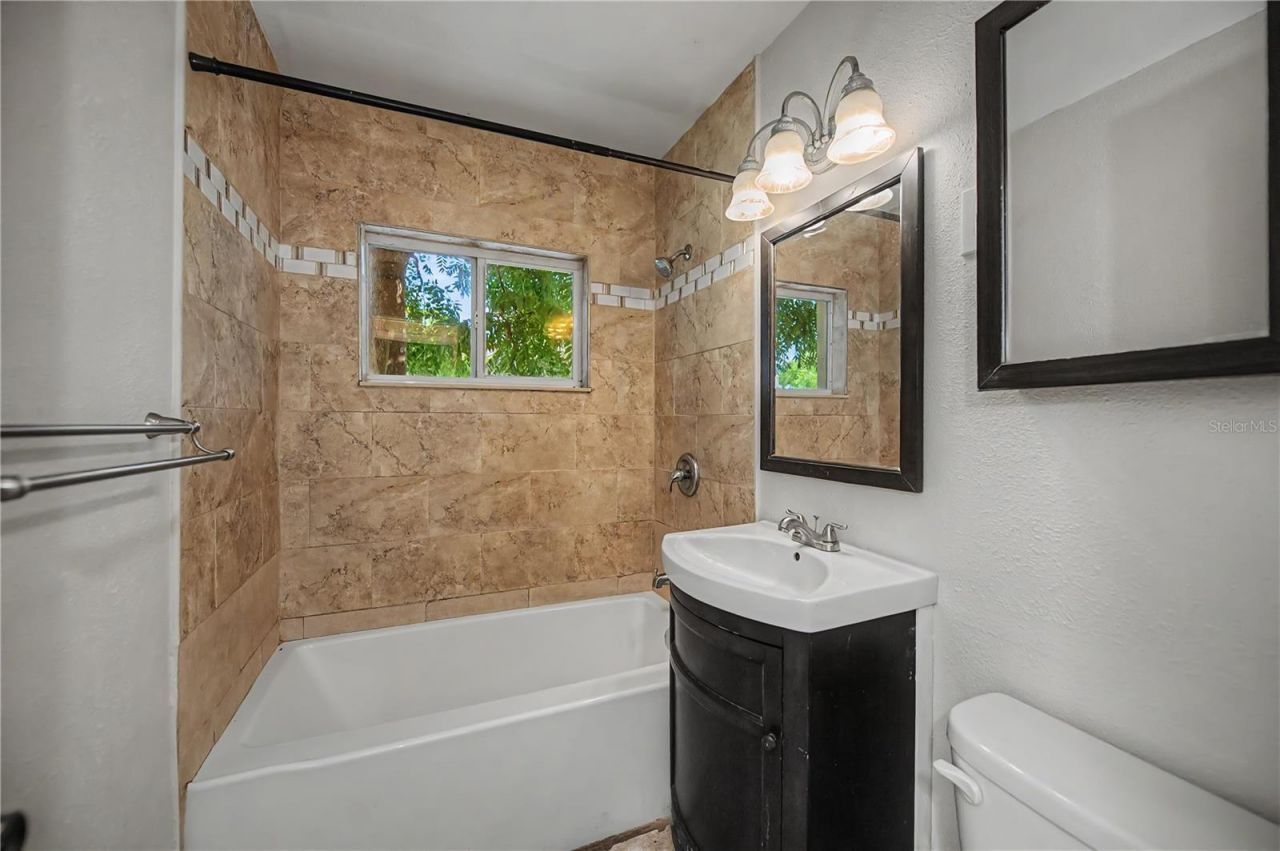 21450 Olean Boulevard, Port Charlotte, FL 33952 Photo
