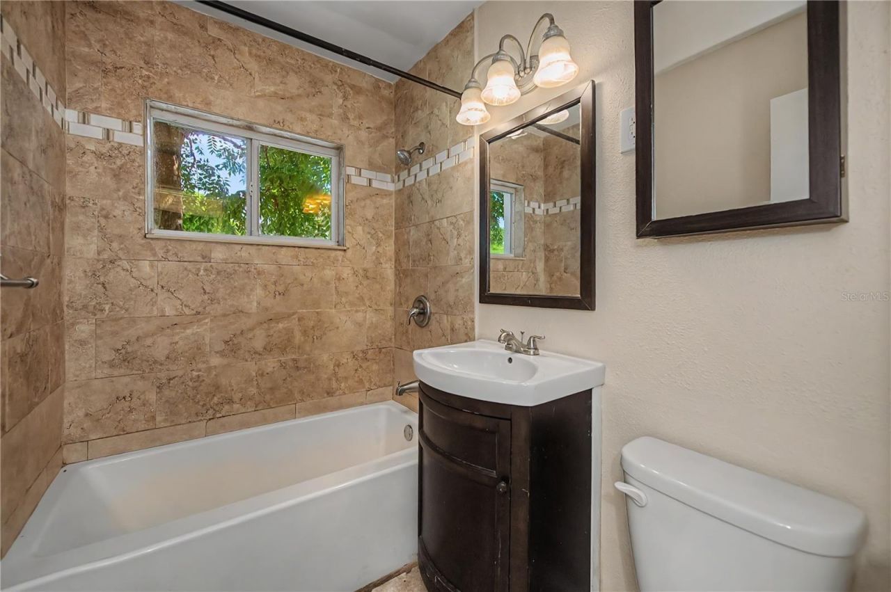 21450 Olean Boulevard, Port Charlotte, FL 33952 Photo