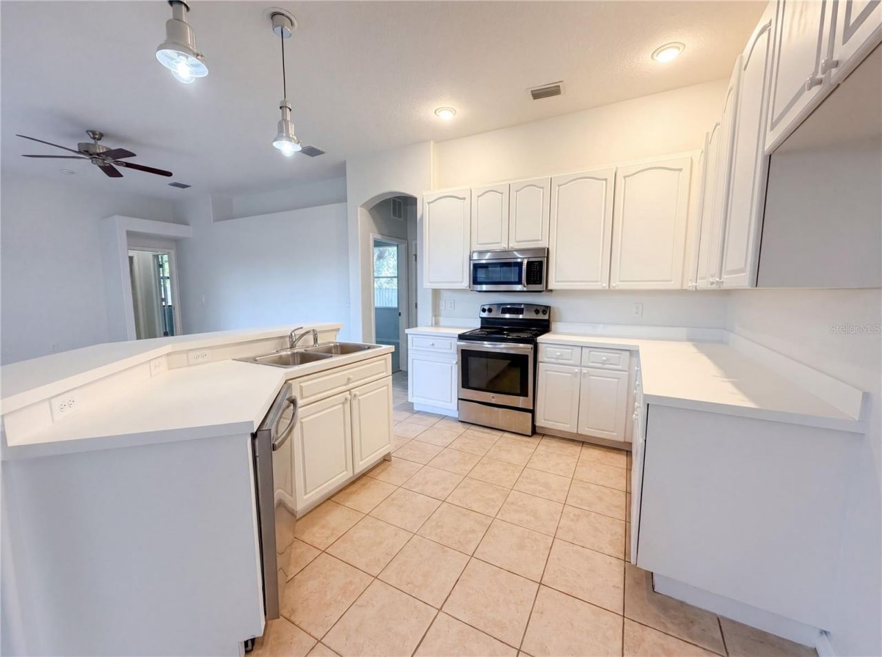 203 Taylor Bay Lane, Brandon, FL 33510 Photo