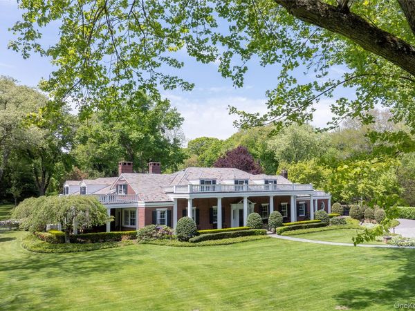550 Chicken Valley Road, Locust Valley, NY 11560