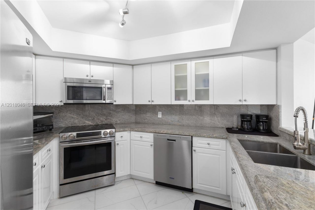 1800 Sunset Harbour Dr, Unit 1601, Miami Beach, FL 33139 Photo
