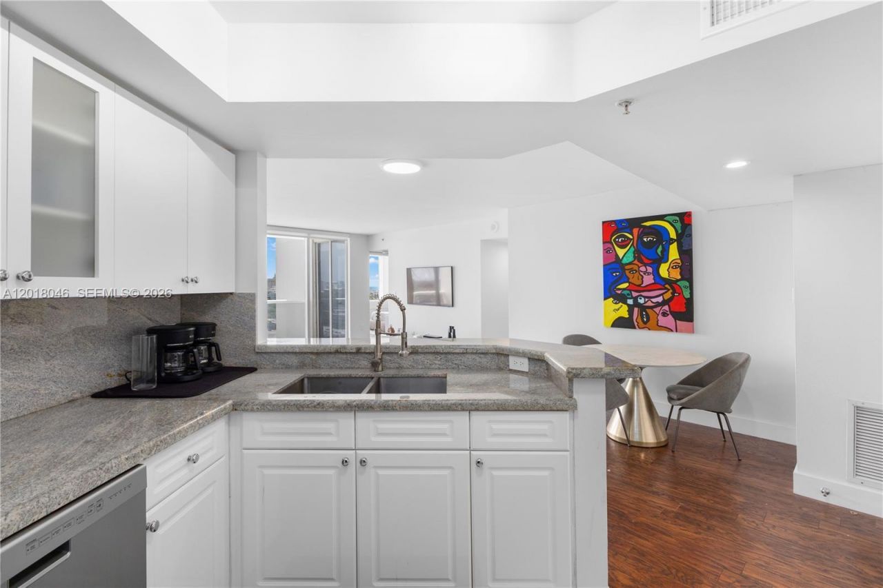 1800 Sunset Harbour Dr, Unit 1601, Miami Beach, FL 33139 Photo