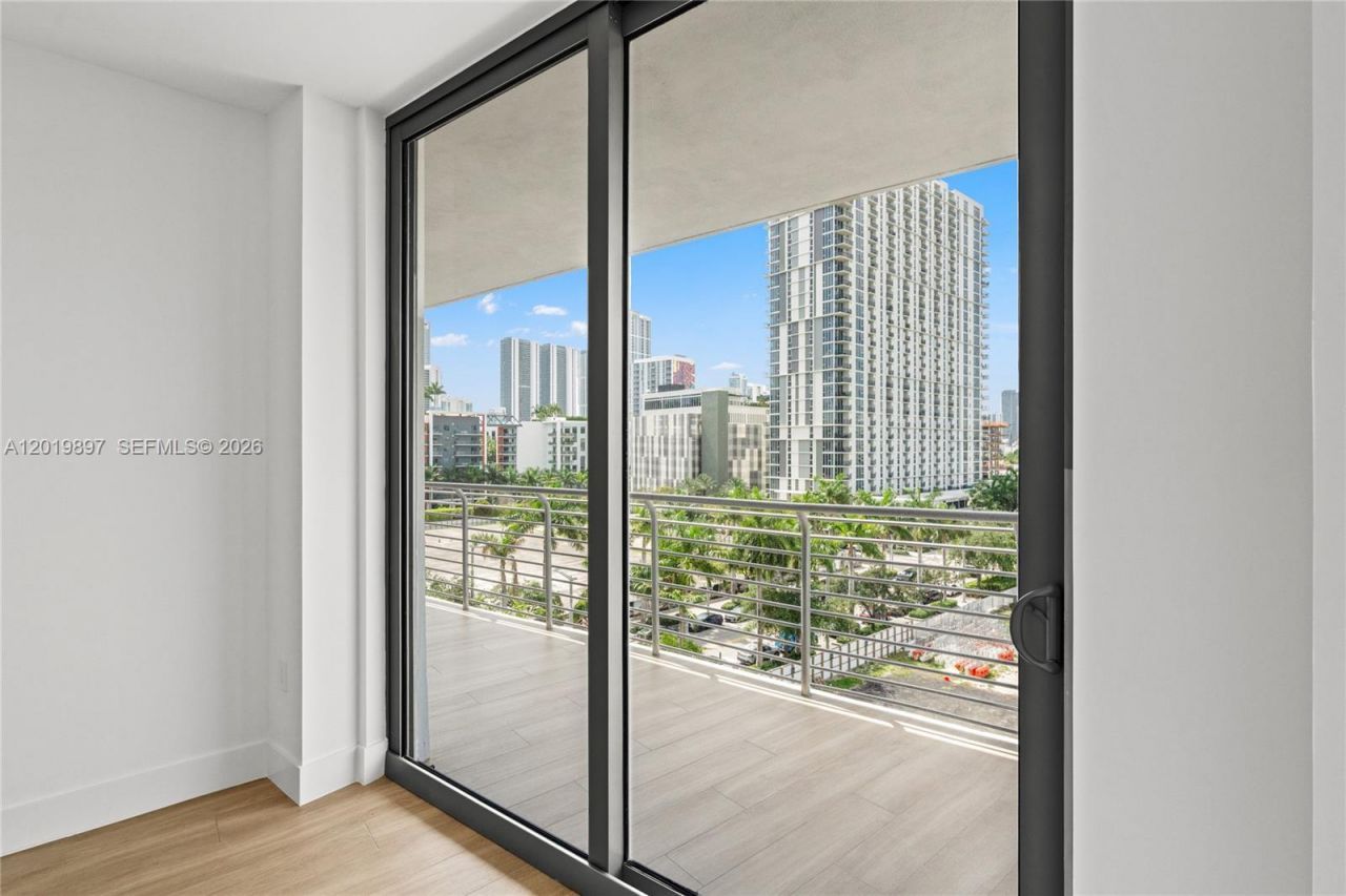 90 NE 32nd St , Unit 627, Miami, FL 33137 Photo