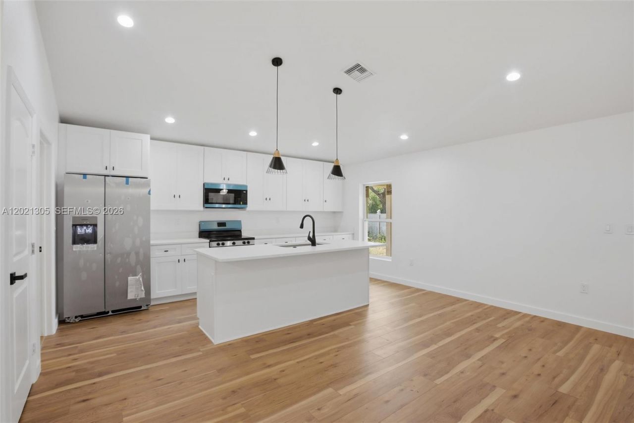 2031 W Myakka Road, Avon Park, FL 33825 Photo